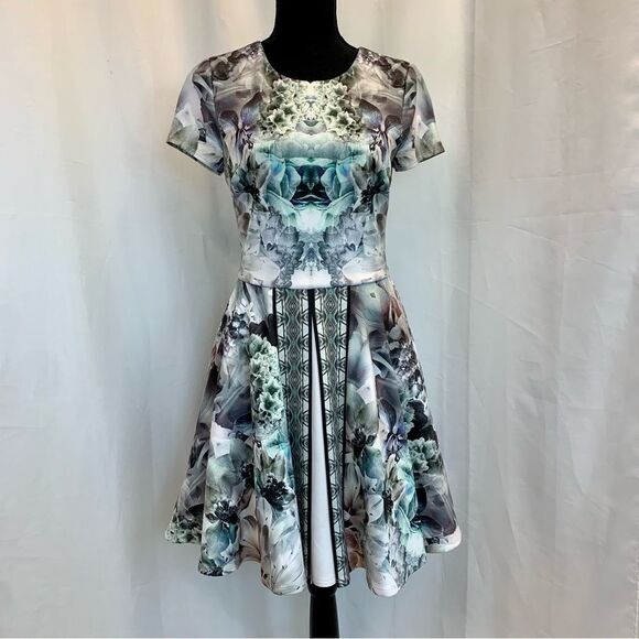 BEBE women’s blue green floral short sleeve skater dress Sz S - Picture 13 of 13